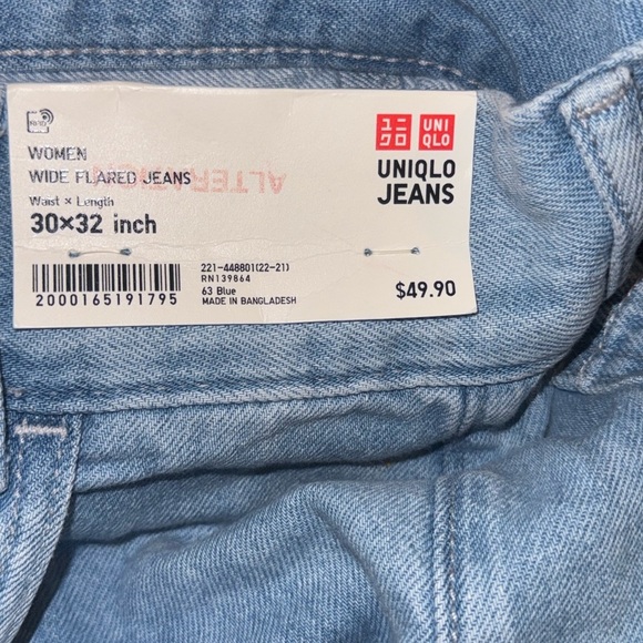 Uniqlo Flared wide Leg Blue Jeans with Relaxed Fit - Picture 10 of 10